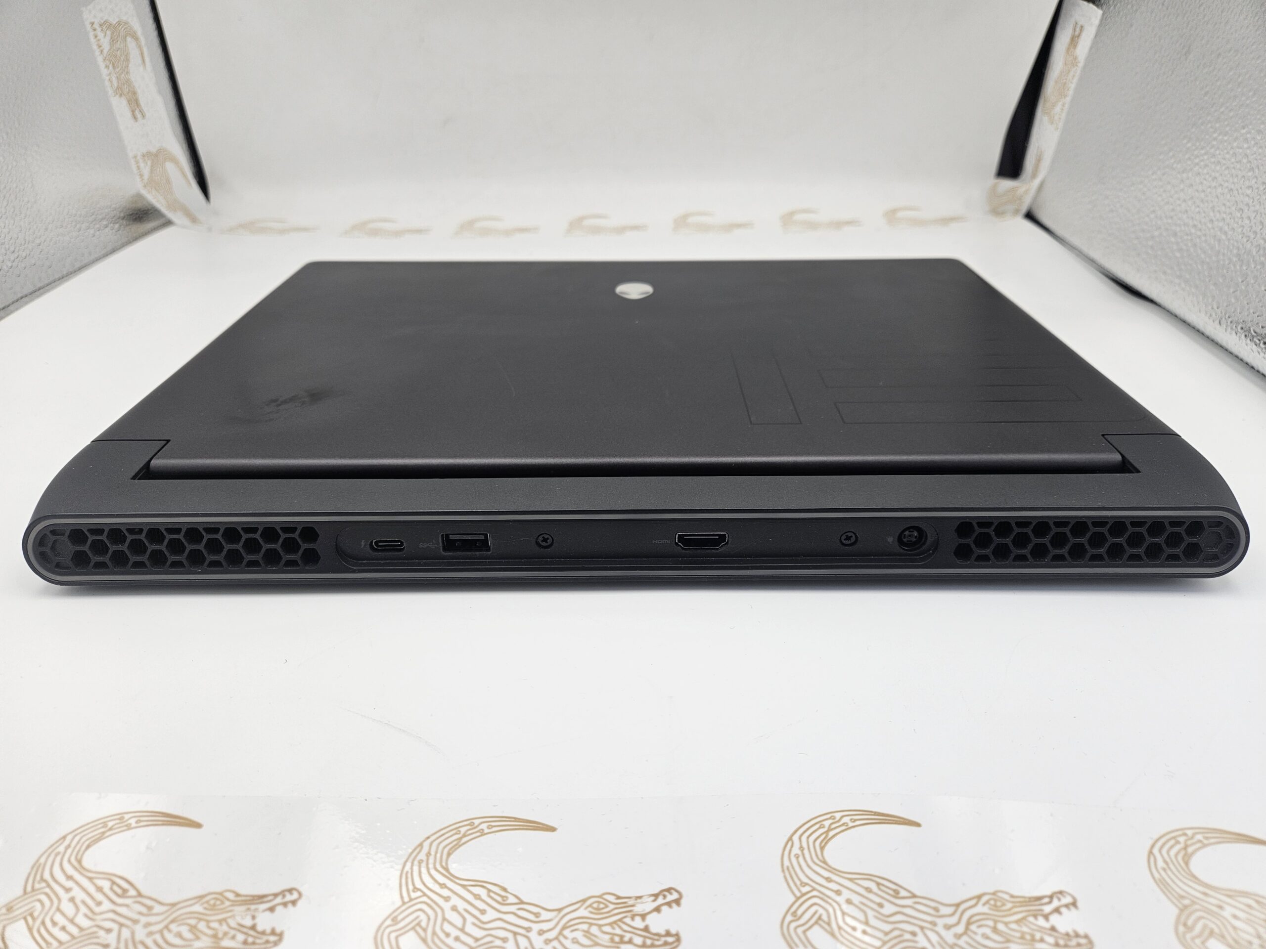Alienware m15 R7 - Image 4