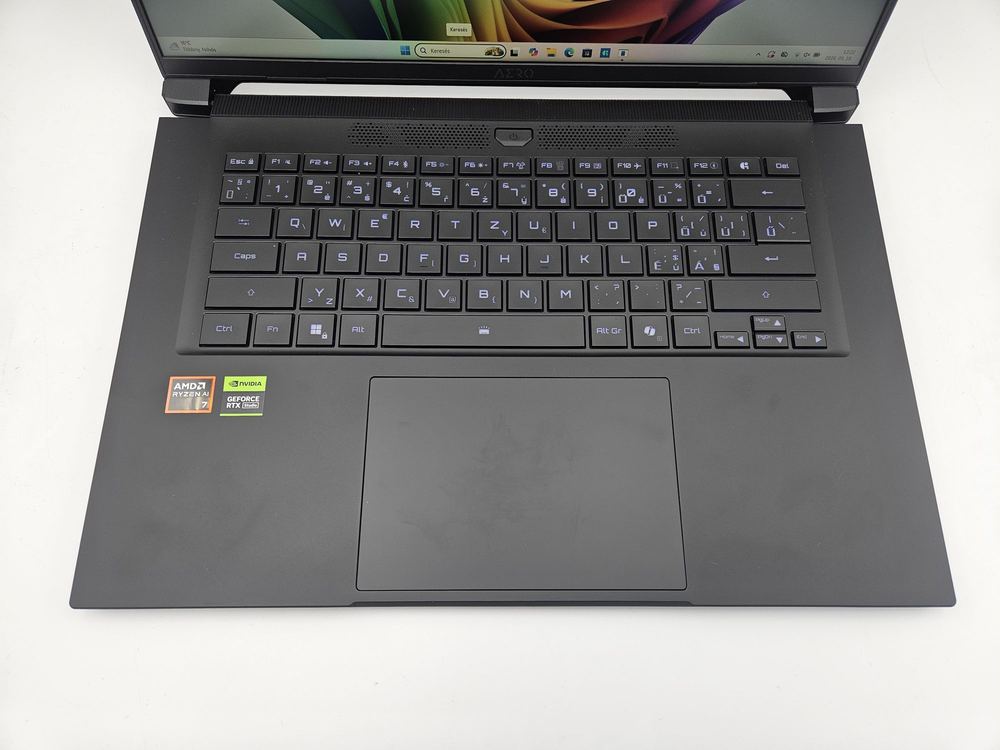 Szlovák alapról magyarított gamer laptop