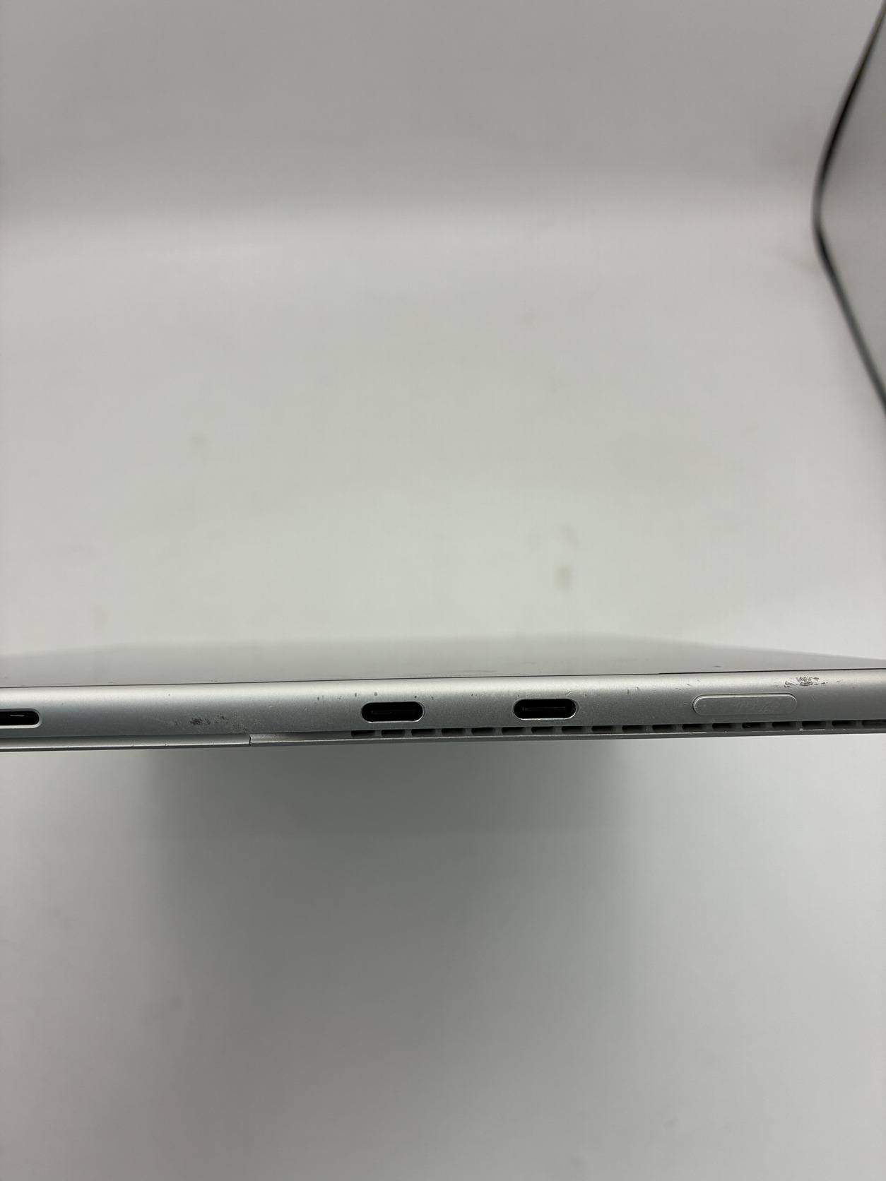 Microsoft Surface Pro 8 LTE – i7-1185G7, 16GB, 256GB | Grade B - Image 8