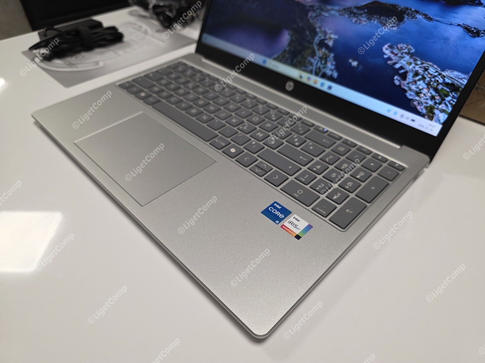 Új HP 15-FD0003SF FHD LED i5-1334U 4.6Ghz 10mag 16GB RAM 512GB SSD Intel Iris XE Win11 Garancia - Image 4