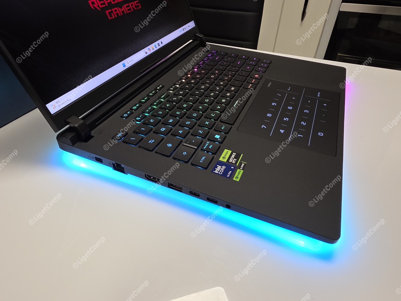 Új Asus ROG 16 WQXGA MiniLED 240Hz G-Sync Ultra9 275HX 32GB 2TB Nvidia RTX 5090 24GB 175W Garancia - Image 6