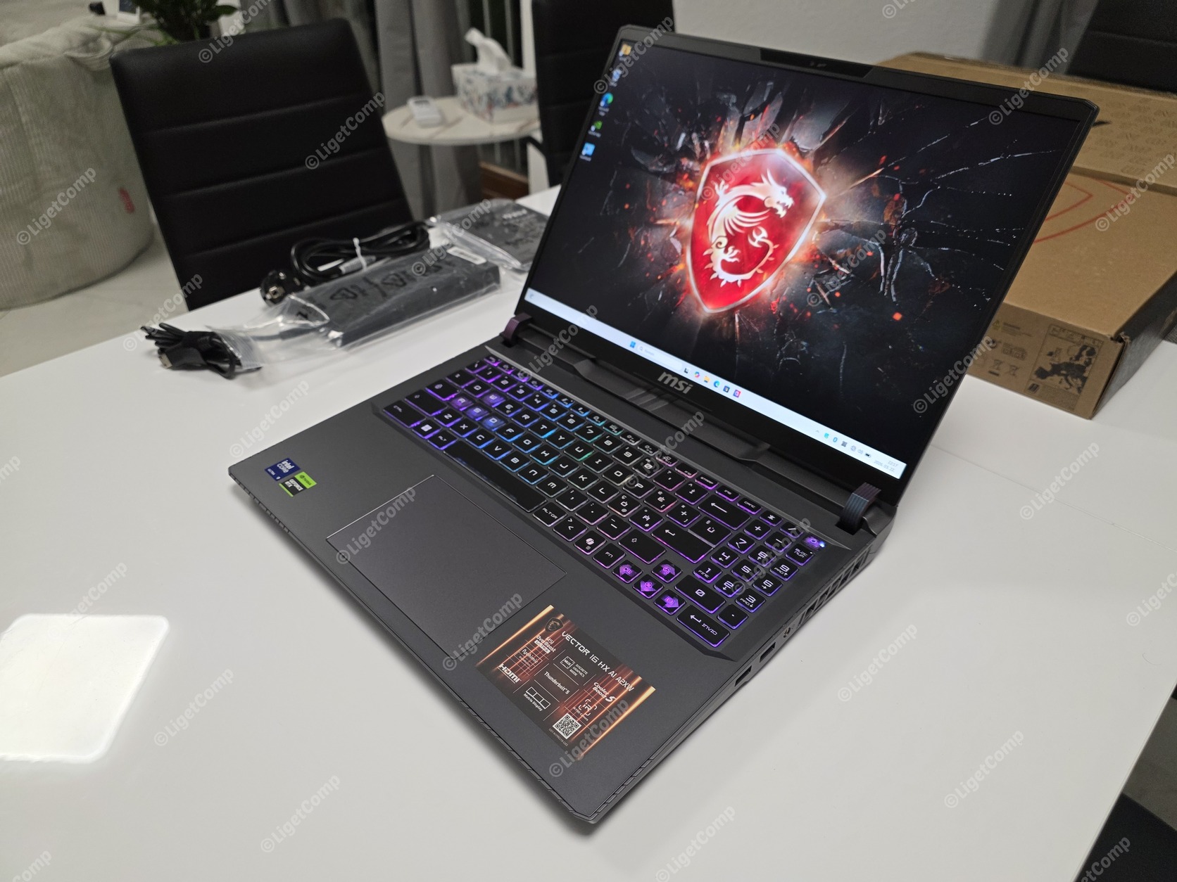 Új MSI 16 Vector QHD+ 240Hz Ultra9 275HX 24mag 32GB 1TB SSD Nvidia RTX 5080 16GB 175W Win11 Garancia - Image 5